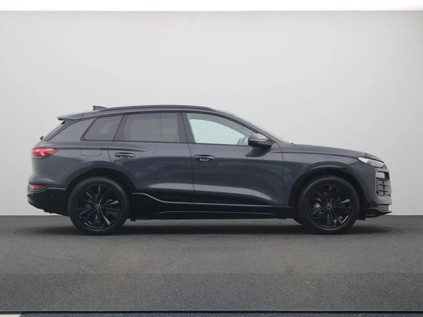 AUDI Q6 e-tron (2026) — foto 25 van 27