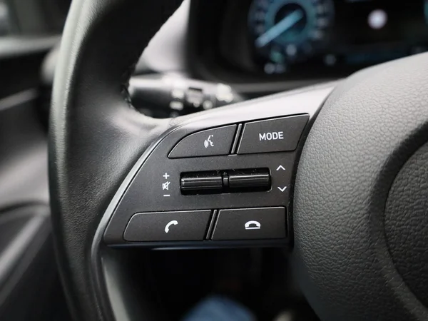 Hyundai i20 (2021) — foto 13 van 39