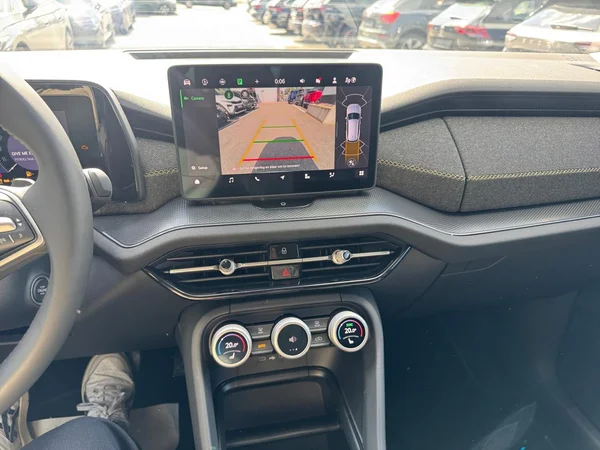 SKODA Kodiaq (2025) — foto 3 van 24