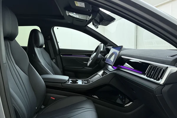 BYD Seal U PHEV (2026) — foto 14 van 16