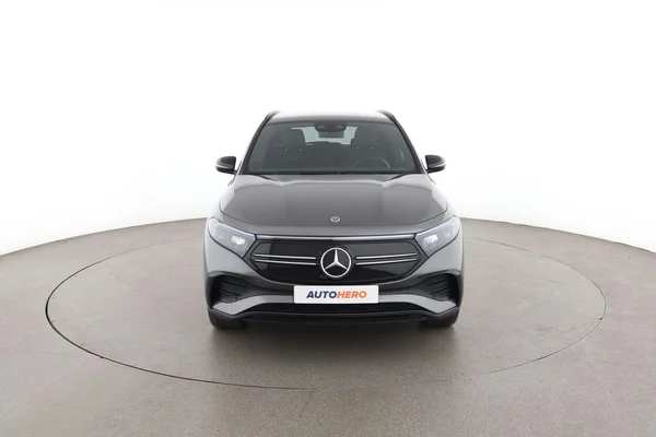 Mercedes-Benz EQA (2021) — foto 16 van 17