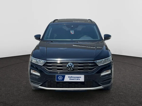 VOLKSWAGEN T-Roc (2022) — foto 12 van 18