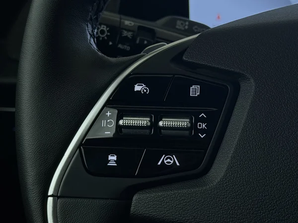 KIA EV6 (2022) — foto 9 van 33