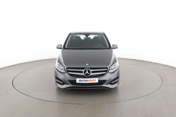 Mercedes-Benz B-Klasse (2016) — foto 15 van 16
