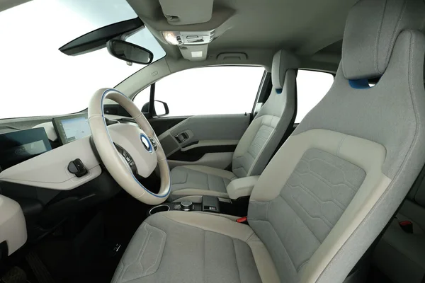 BMW i3 (2019) — foto 2 van 17