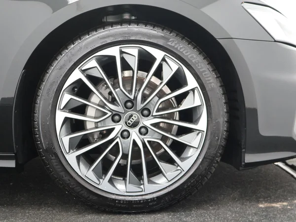 AUDI A6 Avant (2025) — foto 16 van 24