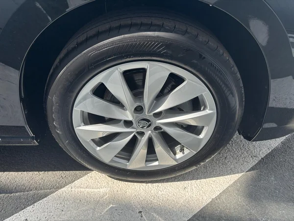 SKODA Superb (2026) — foto 14 van 21