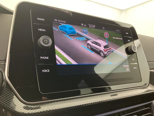 VOLKSWAGEN T-Cross (2025) — foto 22 van 36