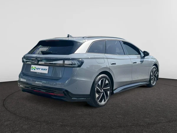 VOLKSWAGEN ID.7 Tourer (2026) — foto 12 van 21