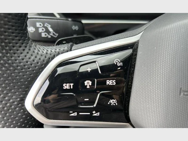 Volkswagen Tiguan (2023) — foto 26 van 39