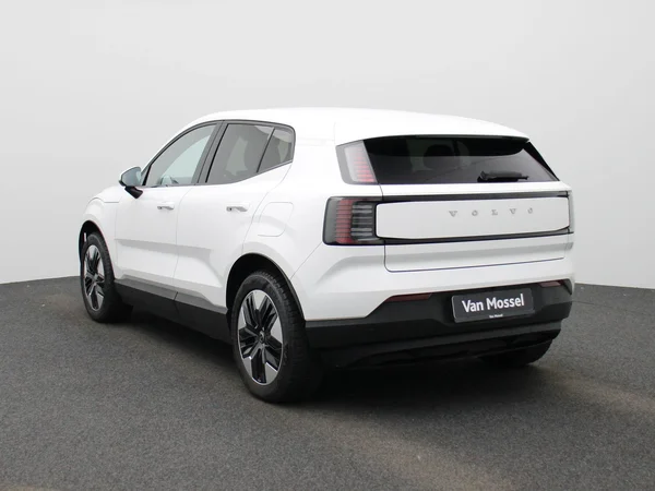 Volvo EX30 (2024) — foto 12 van 39