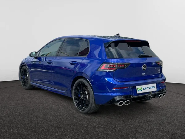 VOLKSWAGEN Golf VIII R (2025) — foto 18 van 24