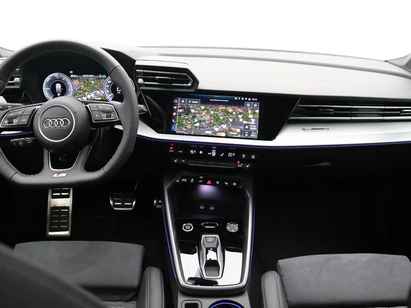 AUDI A3 Sportback PHEV (2025) — foto 13 van 16