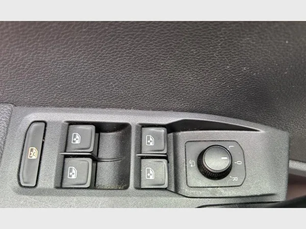 Seat Arona (2018) — foto 19 van 26