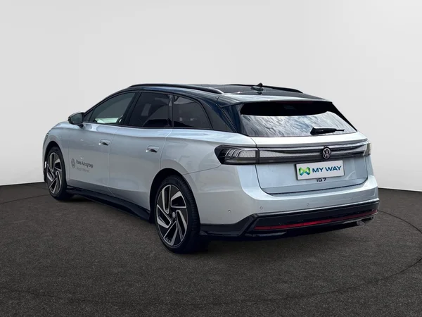 VOLKSWAGEN ID.7 Tourer (2025) — foto 19 van 25