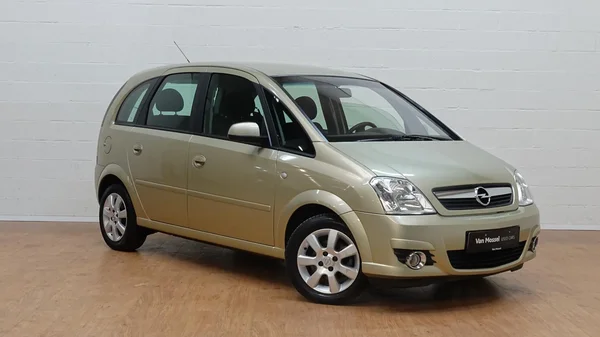 Opel Meriva (2008) — foto 12 van 25