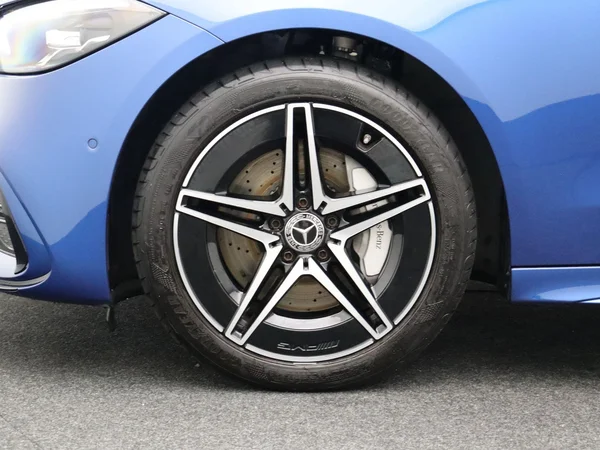 Mercedes-Benz C-Klasse (2023) — foto 31 van 33