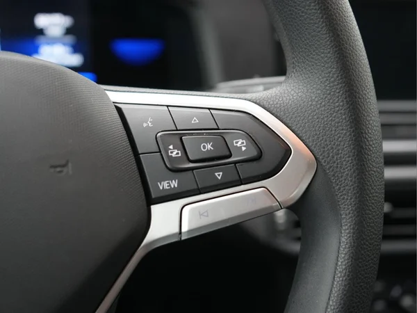 VOLKSWAGEN Polo (2022) — foto 26 van 36