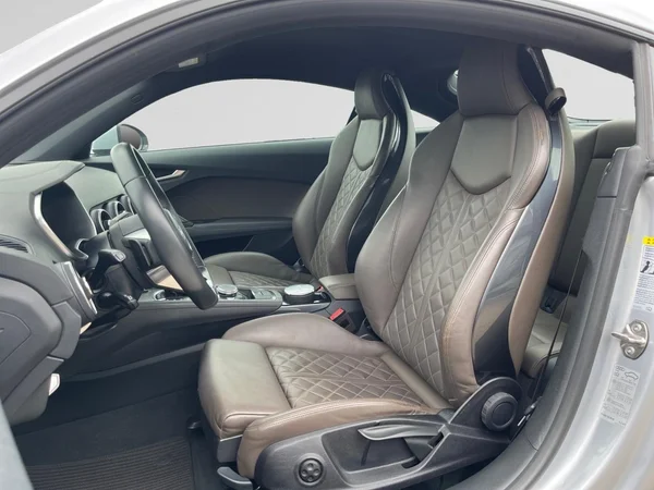 AUDI TT Coupé (2018) — foto 18 van 22