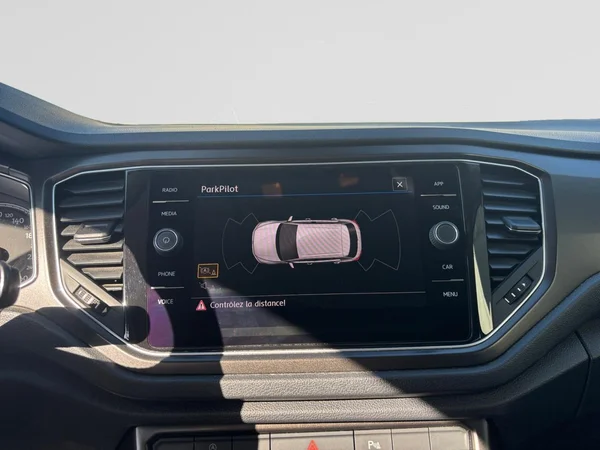 VOLKSWAGEN T-Roc (2017) — foto 5 van 22