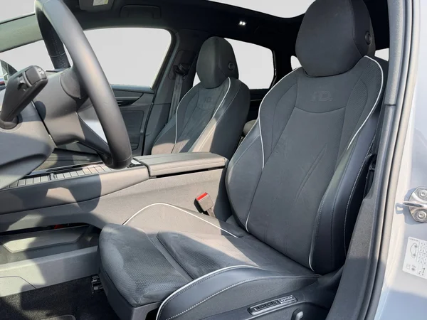 VOLKSWAGEN ID.7 (2025) — foto 10 van 22