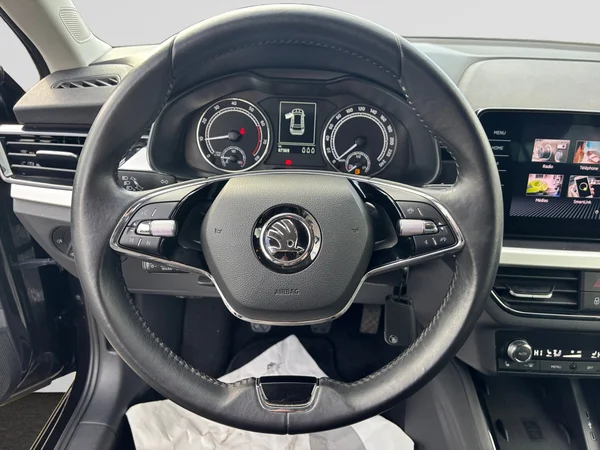 SKODA Kamiq (2021) — foto 5 van 18