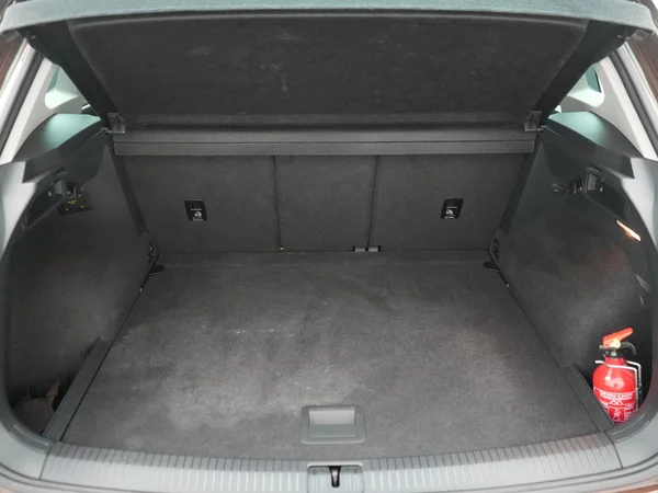 VOLKSWAGEN Tiguan Dsl (2016) — foto 8 van 31