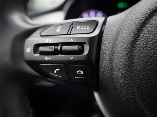 Kia Stonic (2022) — foto 9 van 37