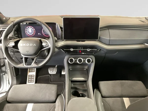 SKODA Kodiaq (2025) — foto 2 van 24