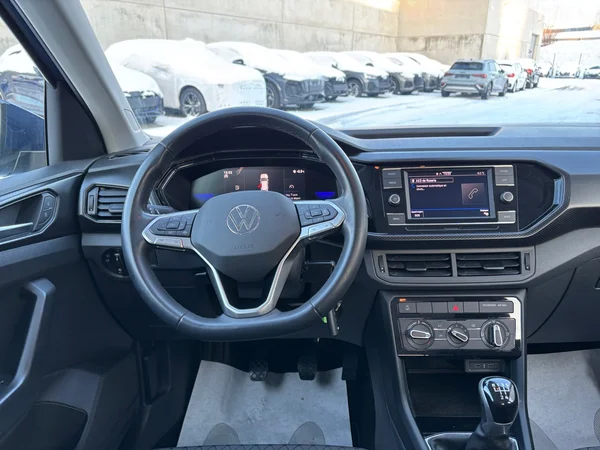 VOLKSWAGEN T-Cross (2022) — foto 15 van 22