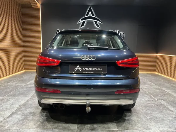 Audi Q3 (2015) — foto 16 van 20