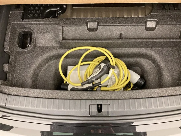 SKODA Octavia Combi PHEV (2022) — foto 10 van 36
