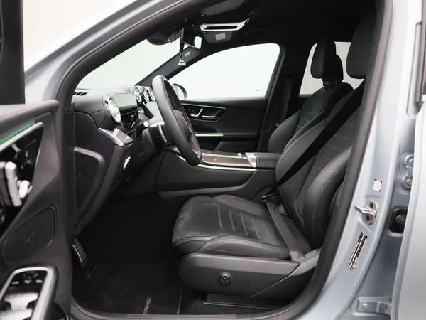 Mercedes-Benz GLC (2025) — foto 2 van 49
