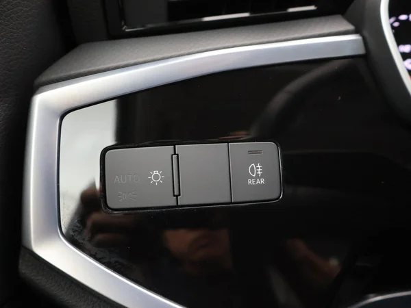 AUDI Q3 PHEV (2022) — foto 9 van 27