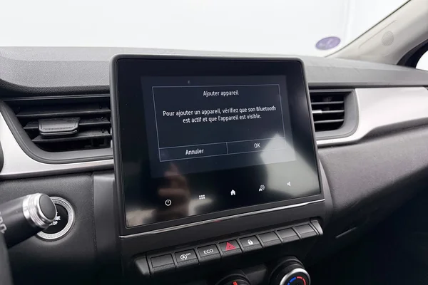 Renault Captur (2021) — foto 11 van 39