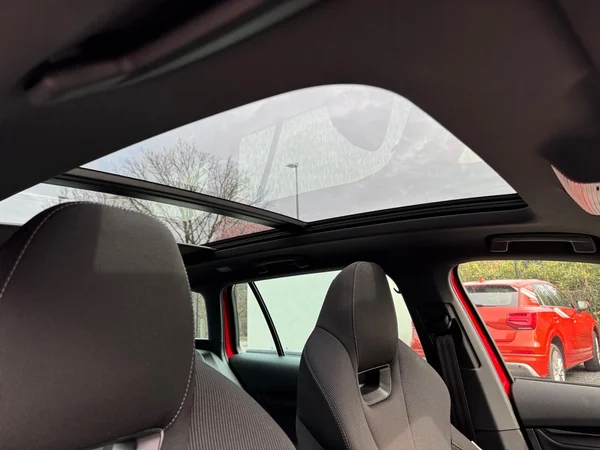 SKODA Octavia Combi (2025) — foto 7 van 17