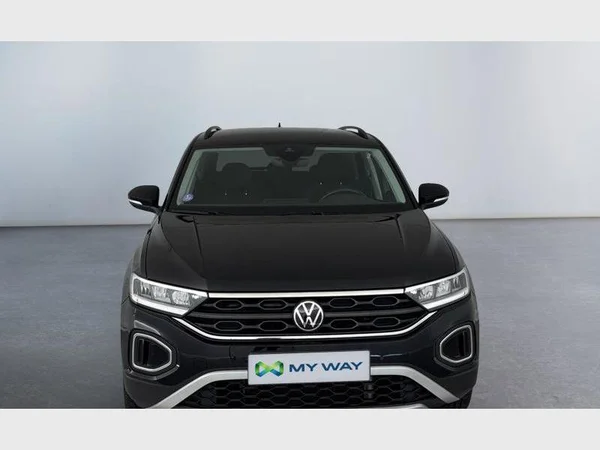 Volkswagen T-Roc (2023) — foto 12 van 23
