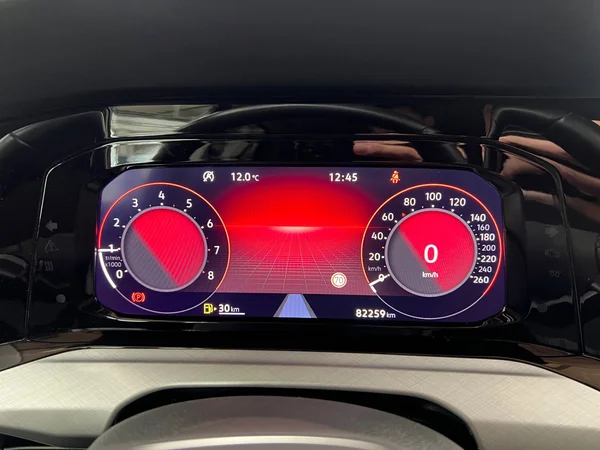 VOLKSWAGEN Golf VIII (2023) — foto 19 van 20