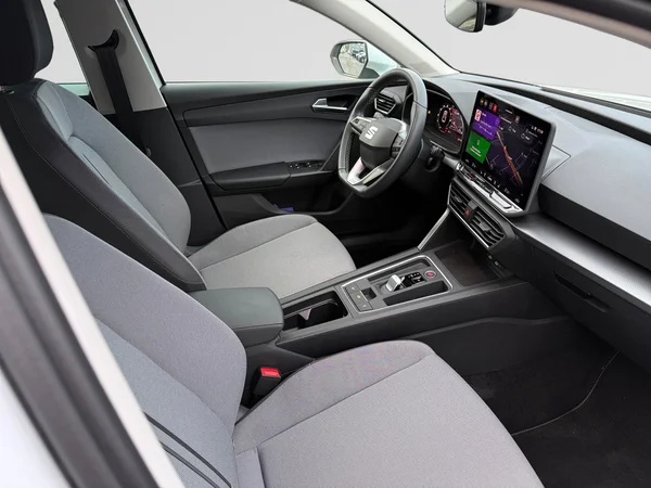 SEAT Leon (2024) — foto 3 van 18