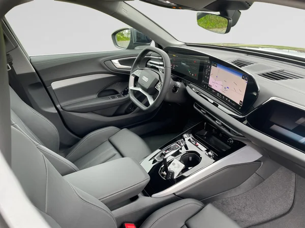 AUDI A5 Avant e-hybrid (PHEV) (2026) — foto 11 van 24