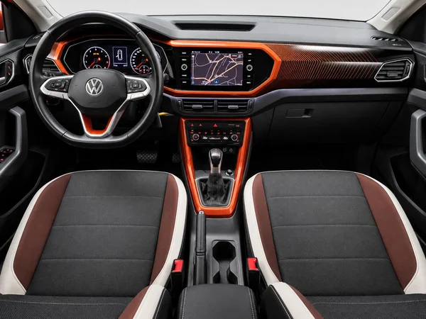 VOLKSWAGEN T-Cross (2020) — foto 13 van 14