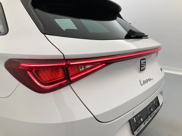 SEAT Leon ST (2024) — foto 9 van 36