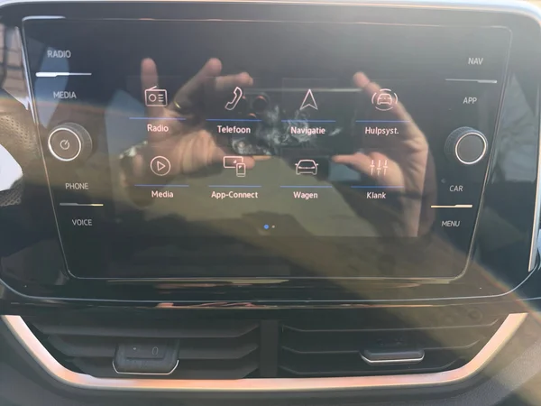 VOLKSWAGEN T-Roc (2025) — foto 5 van 18