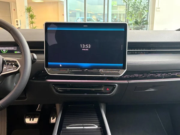 VOLKSWAGEN ID.7 (2026) — foto 24 van 24
