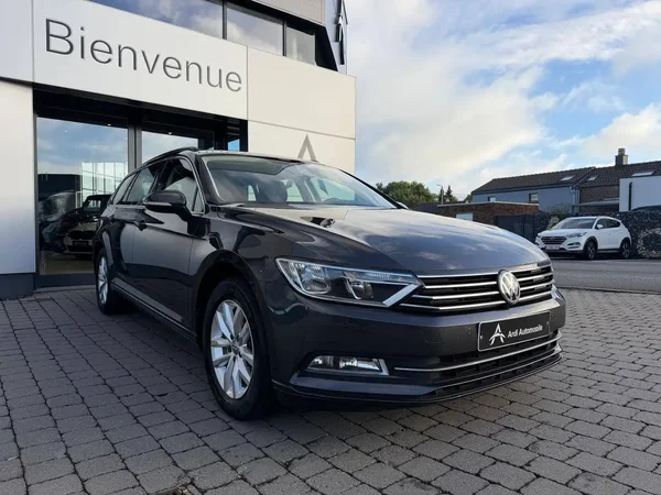 Volkswagen Passat (2019) — foto 17 van 23