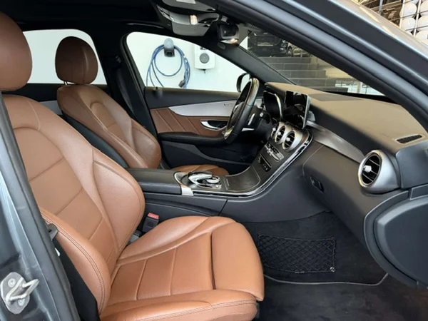 Mercedes-Benz C-Klasse (2020) — foto 2 van 24
