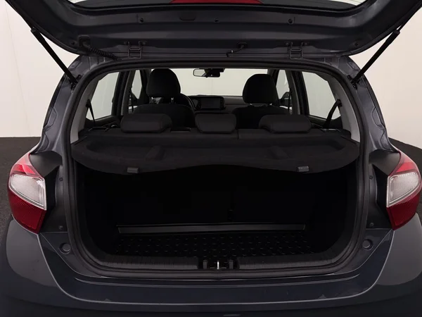 HYUNDAI i10 (2022) — foto 8 van 24