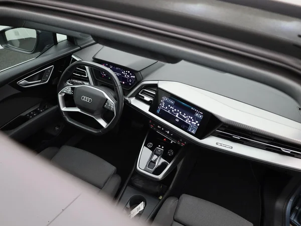 Audi Q4 e-tron (2021) — foto 38 van 48