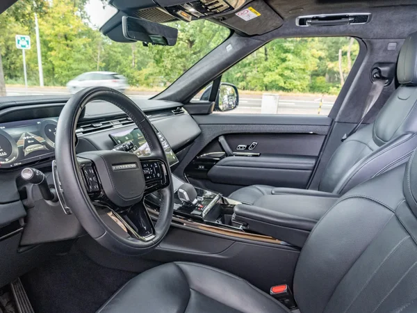 Land Rover Range Rover Sport (2023) — foto 19 van 23