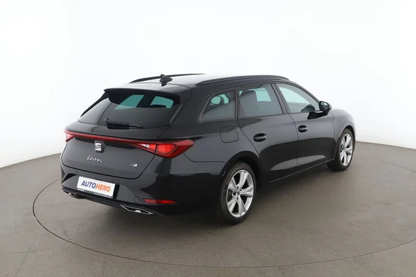 Seat Leon (2024) — foto 12 van 16